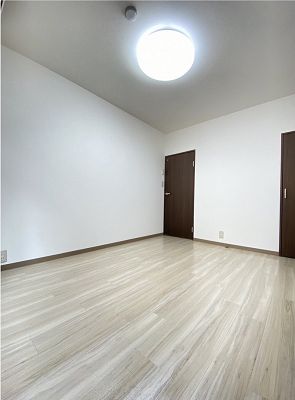 2022041236003_6.png